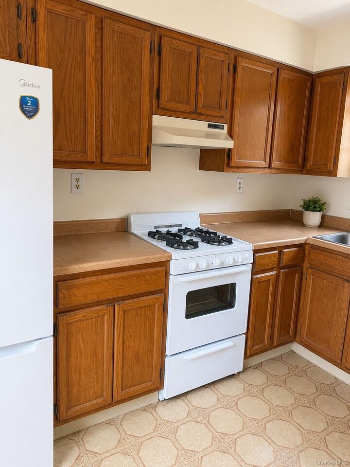 Property Photo: 45 S Middletown Road NY 10965