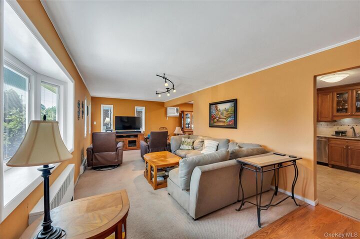Property Photo:  34 Oak Street  NY 11801 