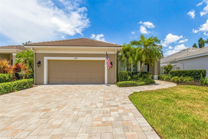 Property Photo:  8617 E 51st Terrace  FL 34211 