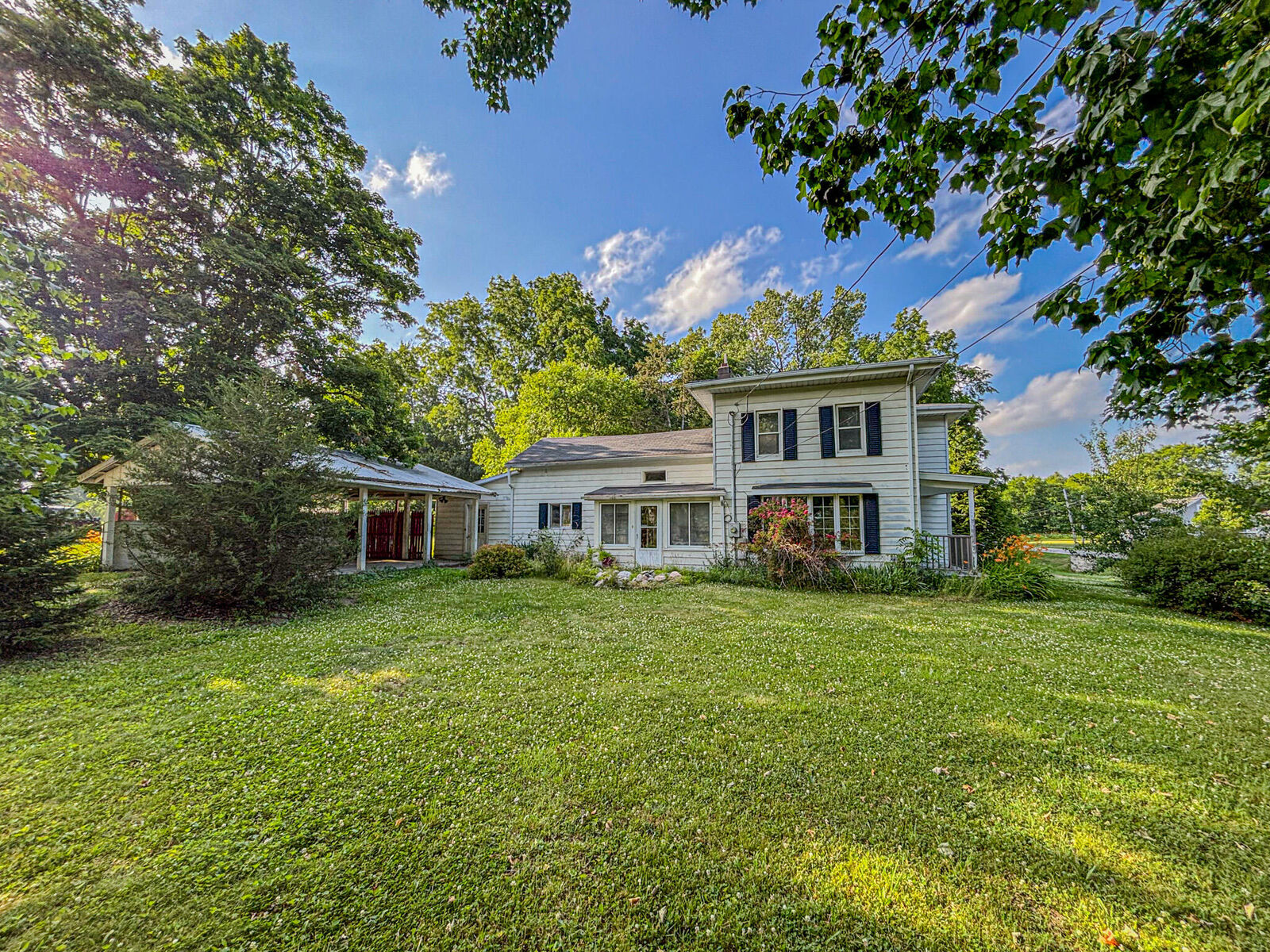 Property Photo: 136 Sturgis Street MI 48845