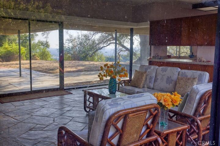 Property Photo:  188 Oak Knoll Lane  CA 91008 
