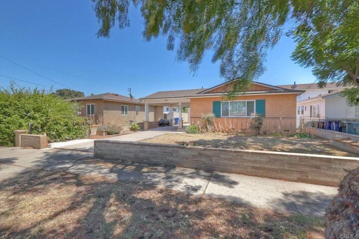 Property Photo:  670 I Street  CA 91910 