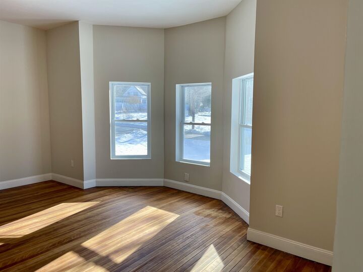 Property Photo:  90 Pleasant Street  NH 03235 