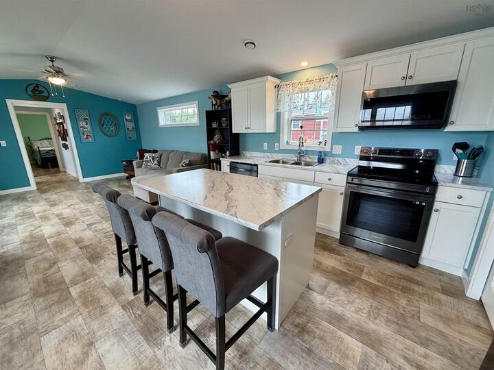 Property Photo: 5 Elmwood Drive NS B2G 0E7