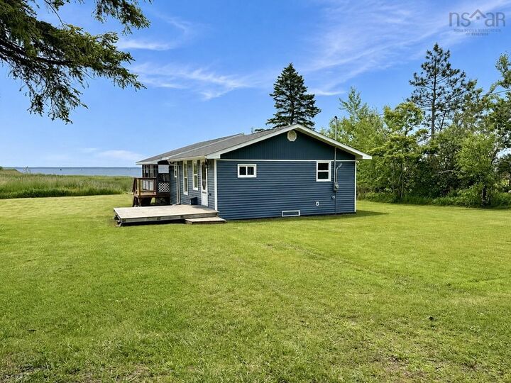 Property Photo:  43 Seagull Lane  NS B4H 3X9 