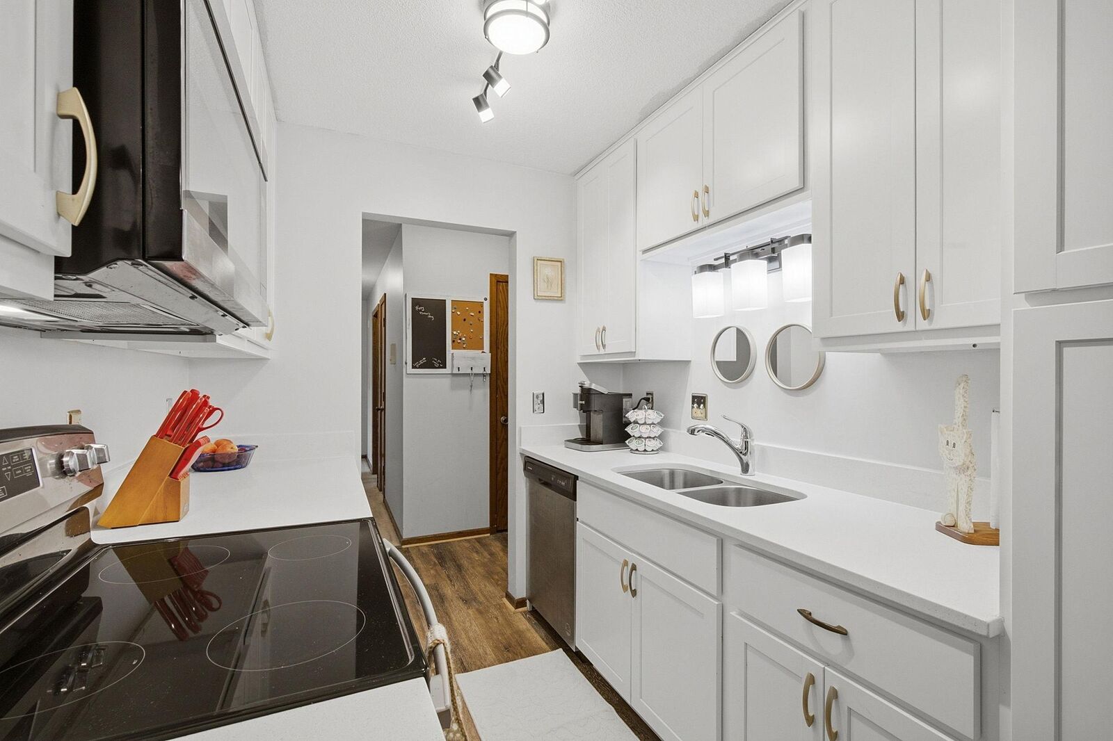 Property Photo:  255 Westview Drive 308  MN 55118 