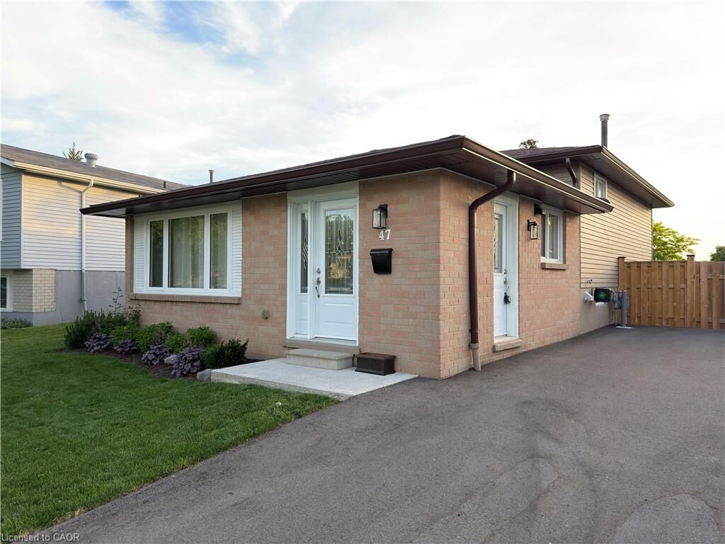 Property Photo: 47 Odessa Street ON L8J 1A3