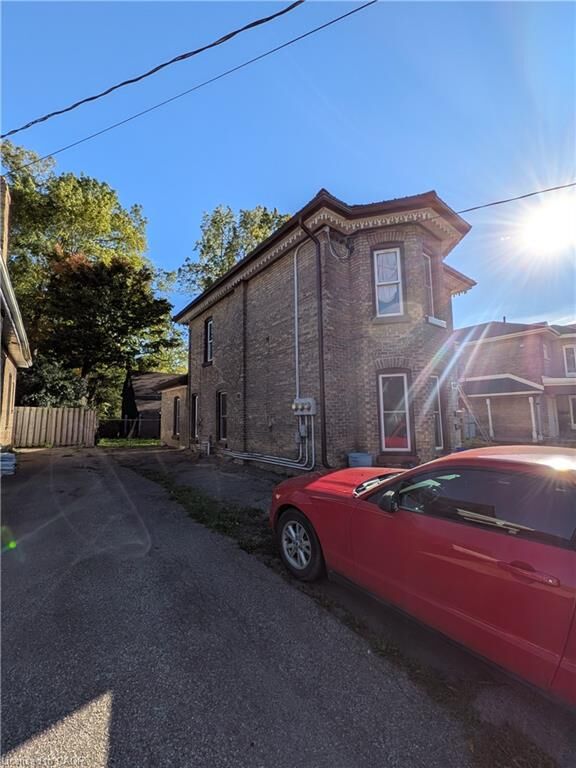 Property Photo:  43 Port Street  ON N3S 1Y3 