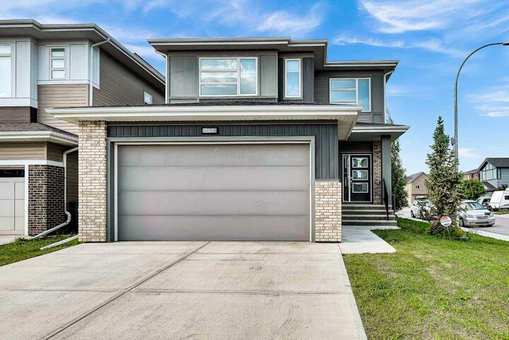 300 Walgrove Boulevard SE — photo 1