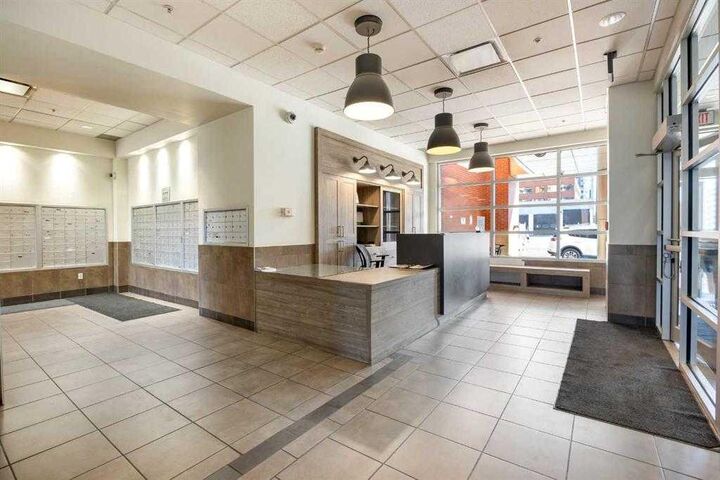 Property Photo: 1053 10 Street SW 2007 AB T2R 1S6