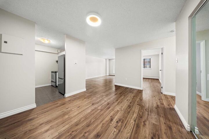 Property Photo: 718 12 Avenue SW 305 AB T2R 0H7