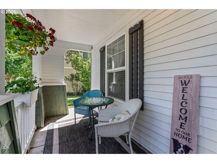 Property Photo:  20621 Couples Ln  OR 97702 