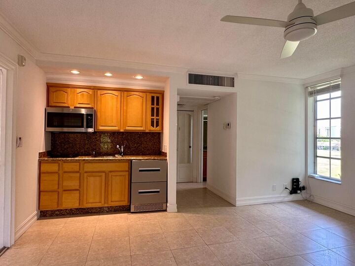 Property Photo: 2601 S Course Drive 401 FL 33069