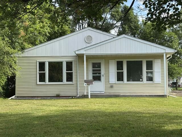 Property Photo:  44 Fessenden Street  MI 48043 