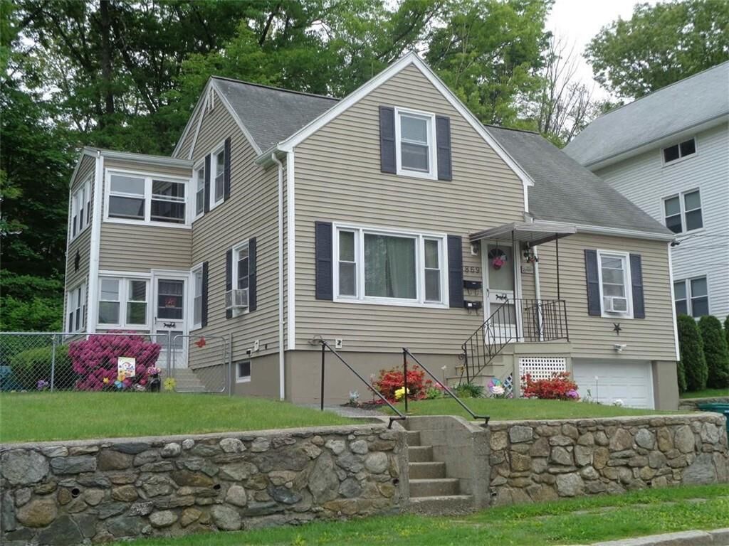 Property Photo:  869 Bernon Street  RI 02895 