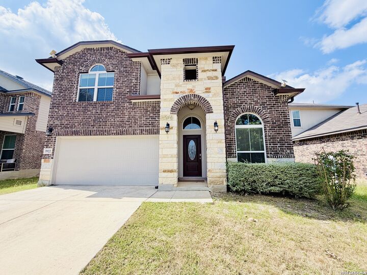 Property Photo: 5922 Akin Pl TX 78261