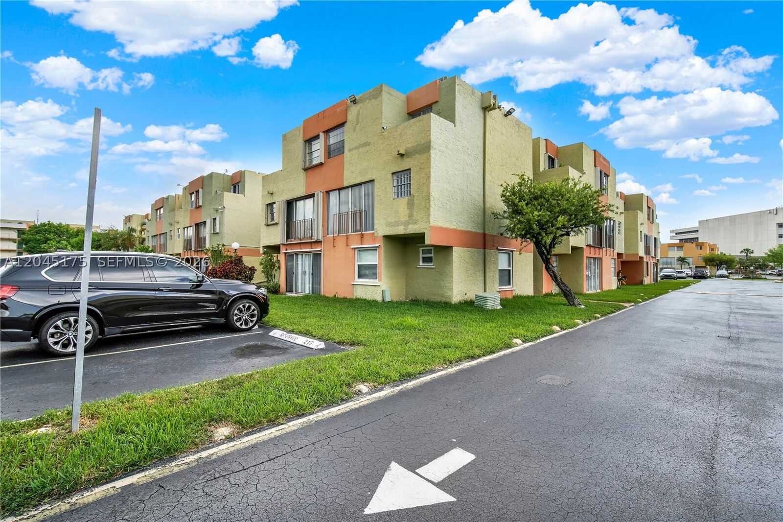 Property Photo: 9390 W Flagler St 218F FL 33174