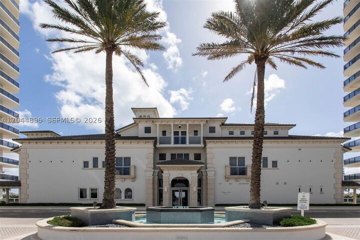Property Photo:  4779 Collins Ave 3102  FL 33140 