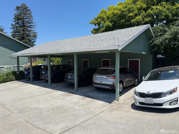 Property Photo:  1821 Hill Avenue  CA 94541 