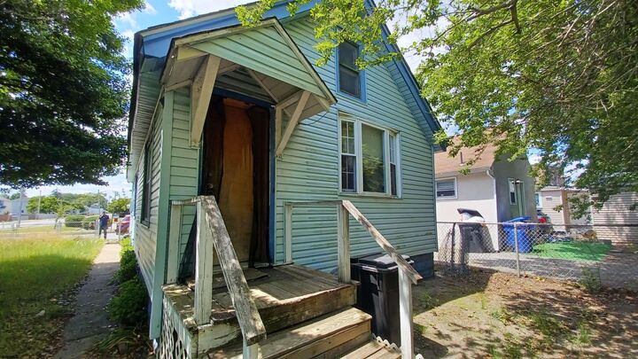 Property Photo:  32 3rd Street  NJ 08232-2433 