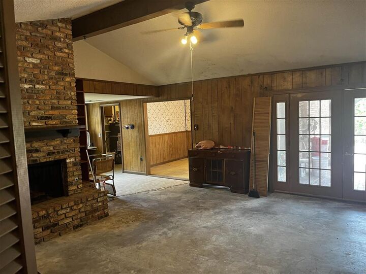 Property Photo: 2430 19th Street LA 70601