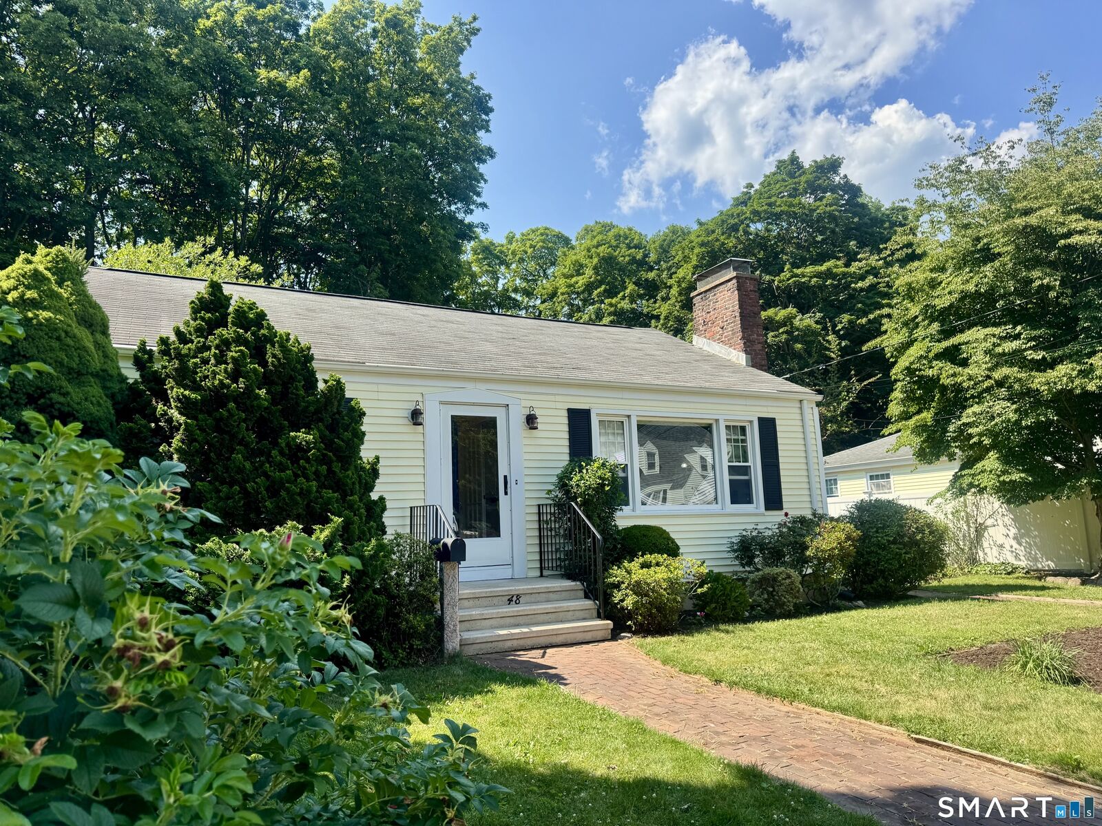 Property Photo: 48 Home Place CT 06405
