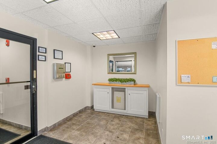 Property Photo: 34 Crescent Street 1D CT 06906