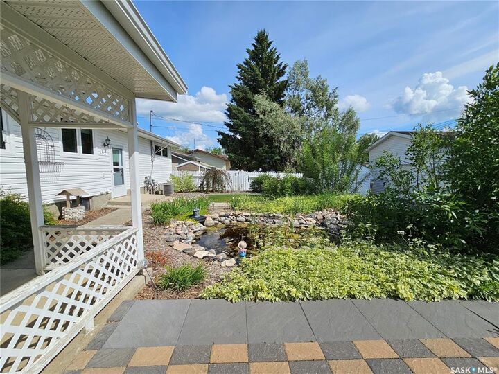 Property Photo:  132 10th Avenue E  SK S0K 4L0 