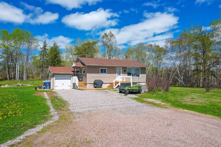 Property Photo:  1742 Highway 17 N/A E  ON P0H 1H0 