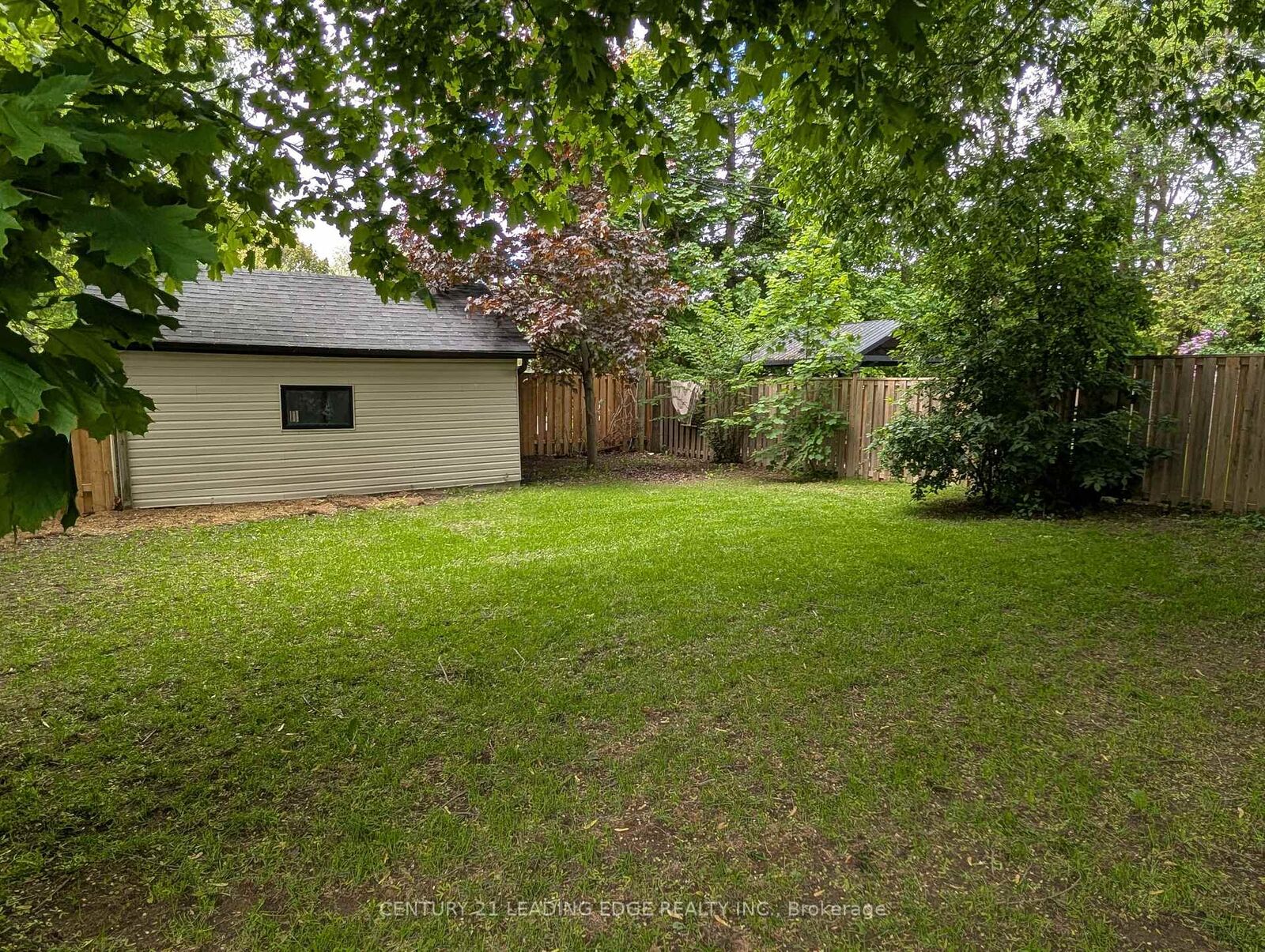 Property Photo:  50 Dorset Road  ON M1M 2S7 
