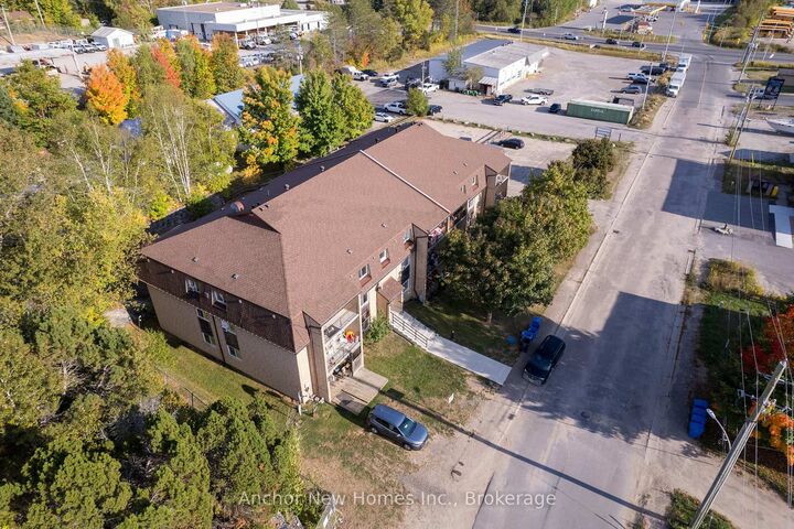 20 Valleyview Drive — photo 1