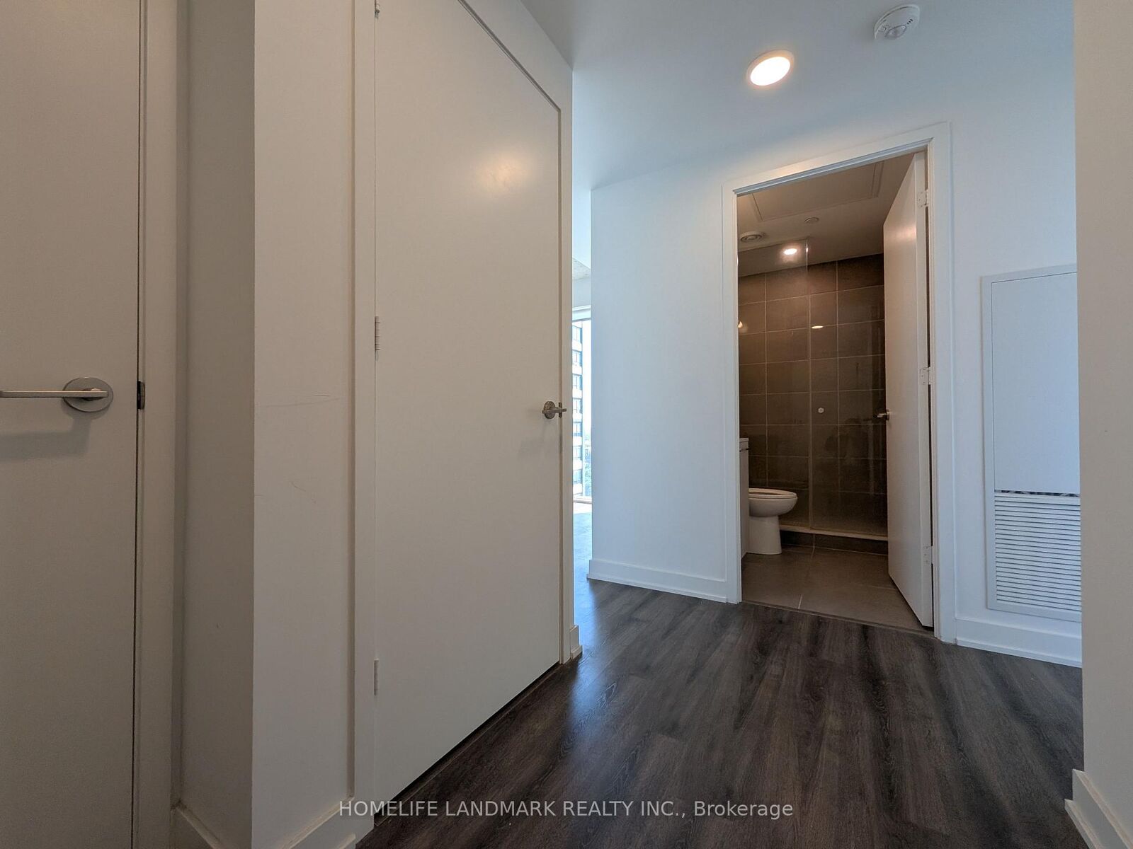 Property Photo:  65 Mutual Street 2801  ON M5B 0E5 