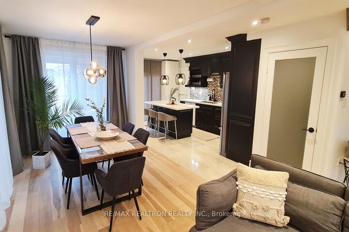 Property Photo:  657 Cognac Crescent # Upper  ON L1X 1L7 