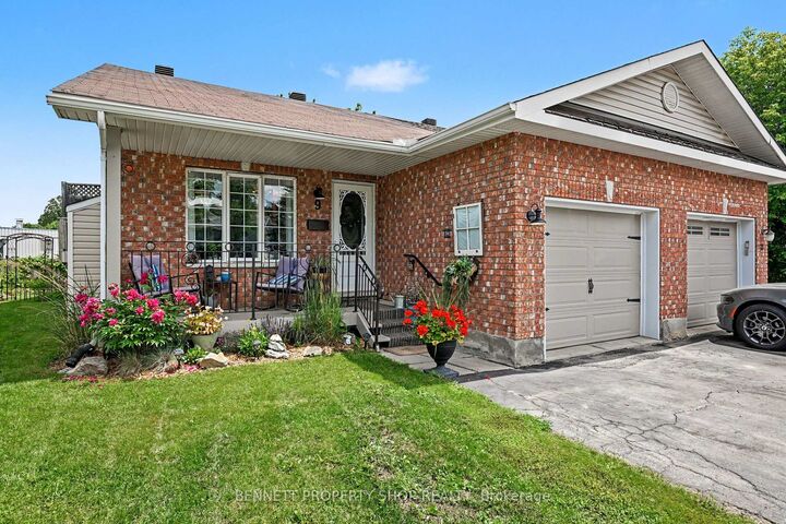 9 Huyck Drive — photo 1
