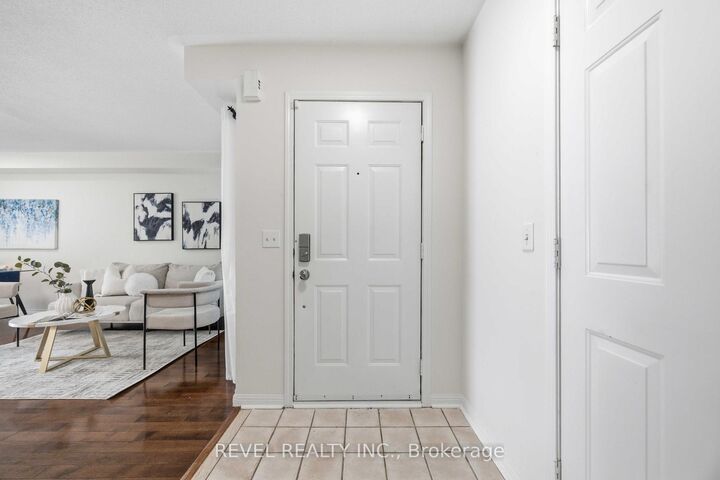 Property Photo:  56 Greengrove Way  ON L1R 2N4 