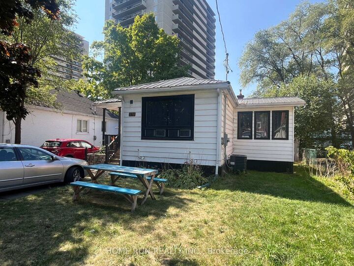 Property Photo: 378 Enfield Avenue ON K1L 7L3