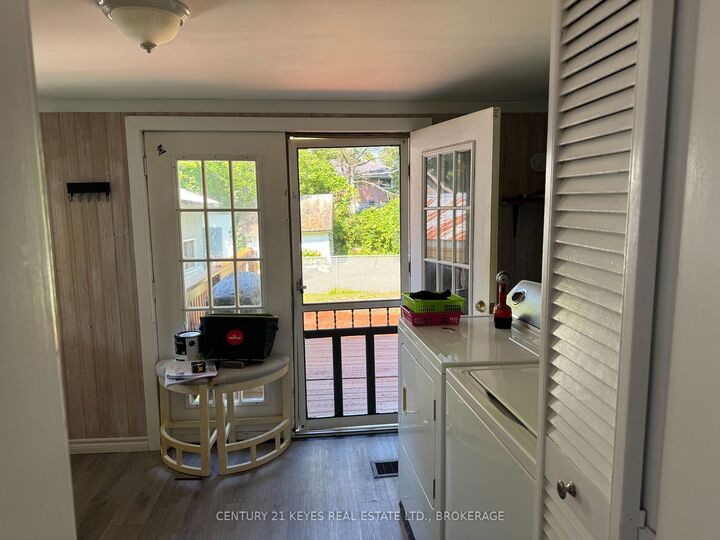 Property Photo: 110 Elm Street ON K7G 2S9