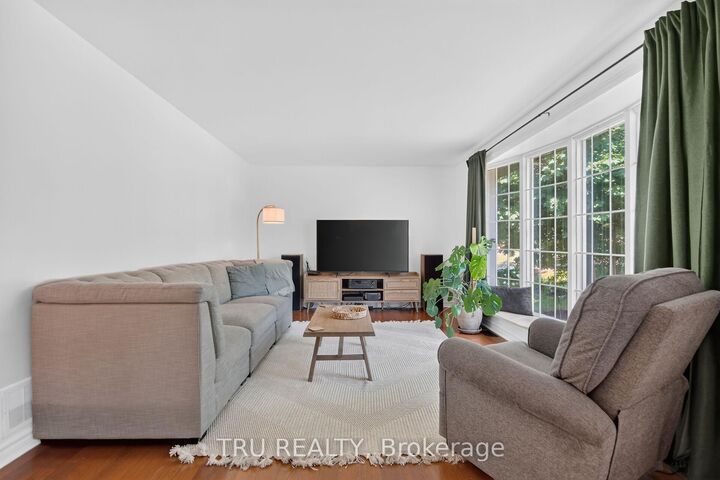 Property Photo:  123 Main Street  ON K0A 2R0 