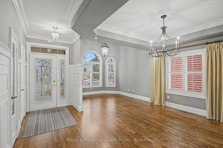 Property Photo: 727 Madeline Heights ON L3X 2J6