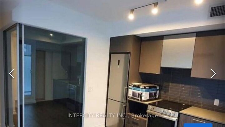 Property Photo:  251 Jarvis Street 529  ON M5B 0C3 