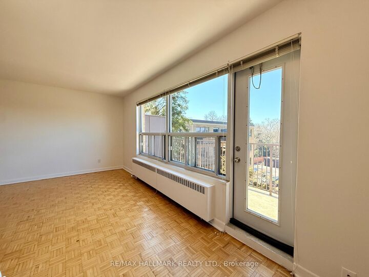 Property Photo:  28 Upper Canada Drive 403  ON M2P 1R9 