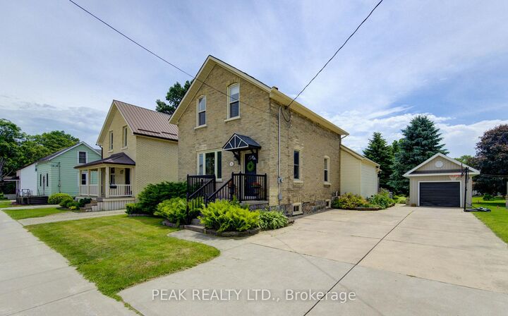 76 Jacob Street E — photo 1