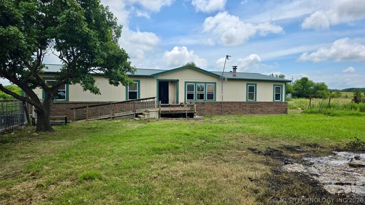 Property Photo: 6830 S 20th Street OK 74403