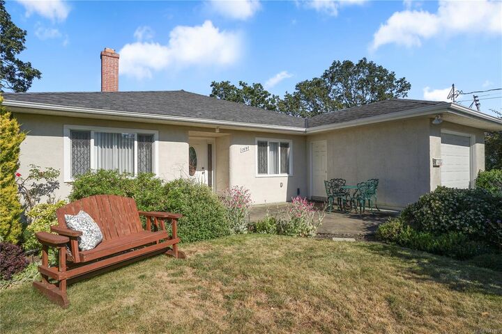 1697 Yale St — photo 1