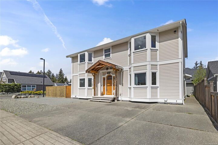 Property Photo: 787 Stanhope Rd BC V9P 0C7