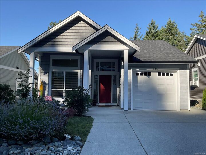 925 Craig Rd — photo 1