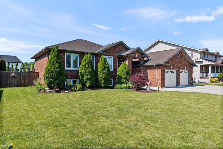 Property Photo: 8341 Middleside Road ON N0R 1J0
