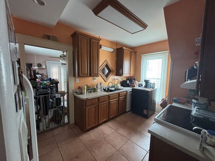 Property Photo: 230 Pleasant St OH 44805