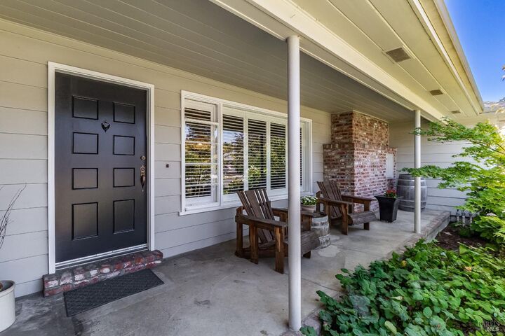Property Photo: 2129 Euclid Avenue CA 94558