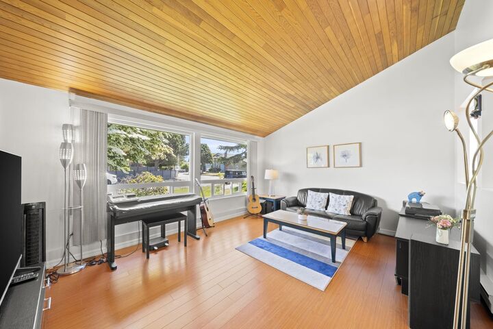 Property Photo: 10311 Hollymount Drive BC V7E 4S2
